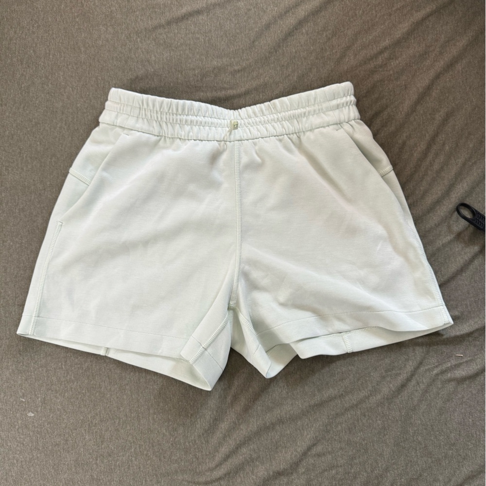 Lululemon Softstreme High-Rise Short 4”